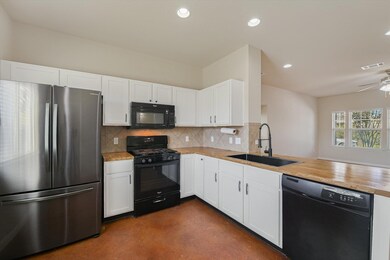 4609 Esper Ln unit 323, Austin, TX 78725 - photo 7