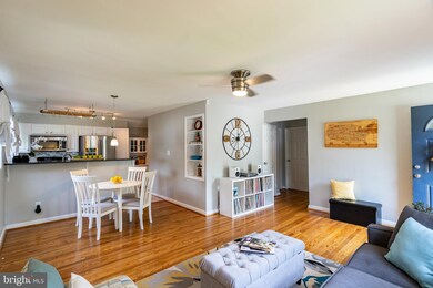 12709 Parkland Dr, Rockville, MD 20853 - photo 7