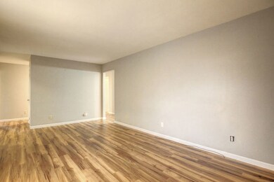 302 Pershing Ct E, Philo, IL 61864 - photo 5