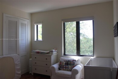 690 Harbor Ln, Key Biscayne, FL 33149 - photo 2