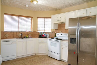 13215 Pebblewalk Cir N, Houston, TX 77041 - photo 7