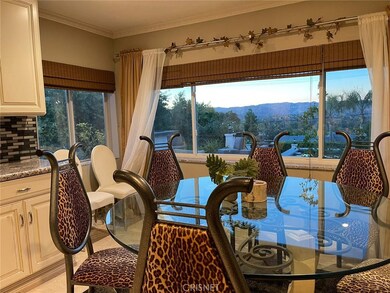 22668 Macfarlane Dr, Woodland Hills, CA 91364 - photo 4