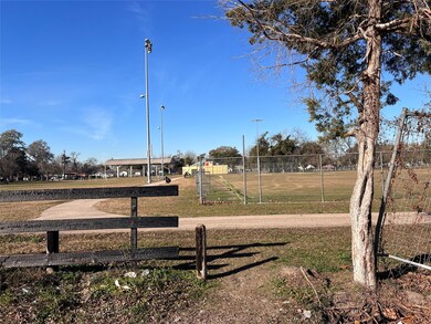 205 Heaney Dr, Houston, TX 77076 - photo 6