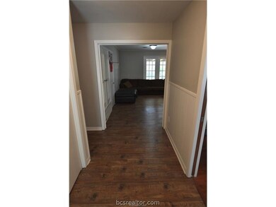 1505 Laura Ln unit CS, College Station, TX 77840 - photo 4