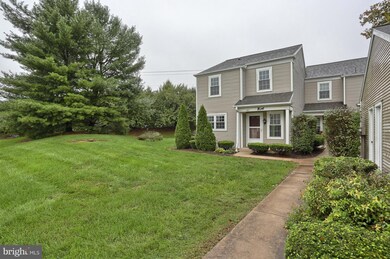 401 Barrington Ct, Palmyra, PA 17078 - photo 2