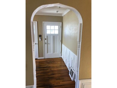 1212 E 33rd Ct, Des Moines, IA 50317 - photo 7