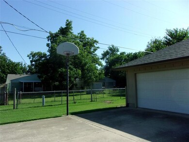 627 N Dorothy Ave, Shawnee, OK 74801 - photo 7