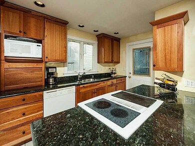 187 Pleasant St, Eliot, ME 03903 - photo 4