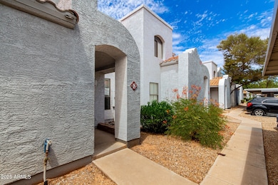 280 S Elizabeth Way unit 18, Chandler, AZ 85225 - photo 2