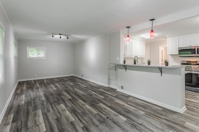 2300 Devonshire Rd, Bloomfield Hills, MI 48302 - photo 7