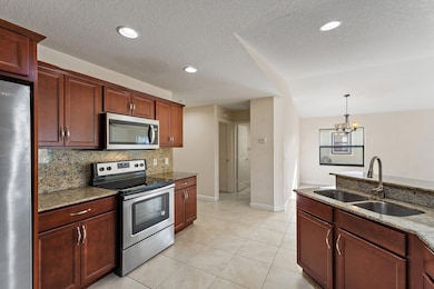 3 S Granada Ln, Port Saint Lucie, FL 34952 - photo 7