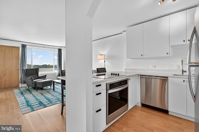 Chatham Condominiums unit 715, Arlington, VA 22203 - photo 6