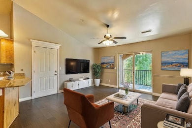 581 S 2220 W unit 301, Pleasant Grove, UT 84062 - photo 2