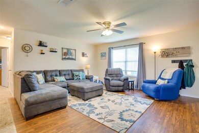 128 Blue Moon Ct, Springtown, TX 76082 - photo 7