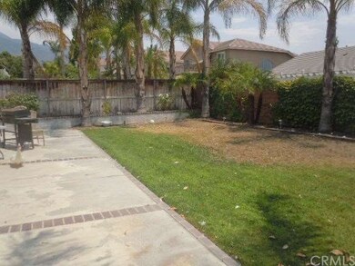 LARGE REAR YARD WITH AMPLE ROOM FOR POOL, GARDEN A