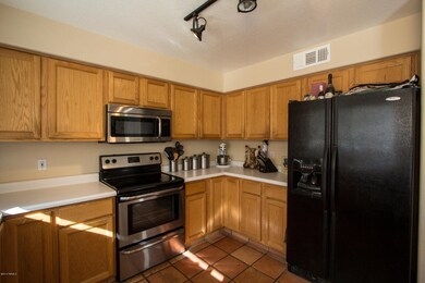 8249 N Greys Place, Tucson, AZ 85743 - photo 4