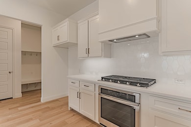 346 Nursery Ln, Fort Worth, TX 76114 - photo 2