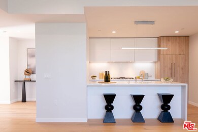 11600 Dunstan Way unit 414, Los Angeles, CA 90049 - photo 3