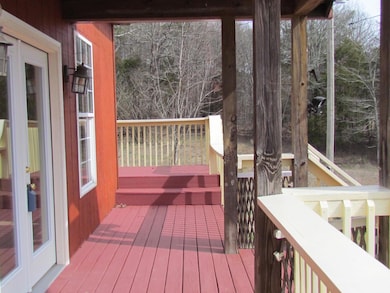 821 E Oak St, Lebanon Junction, KY 40150 - photo 4