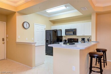BEFORE PHOTO OF KITCHEN ...... NO BACHSPLASH OR UN