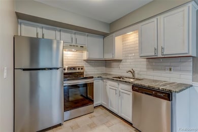 2161 Decker Rd unit 21, Walled Lake, MI 48390 - photo 2