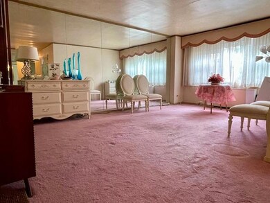 Bay Terrace Cooperative Section XII, Inc. unit 2D, Bayside, NY 11360 - photo 4