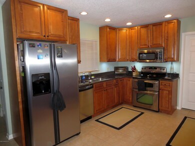 1502 Murray Dr, Jacksonville, FL 32205 - photo 3