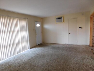 574 Miller Ln, Whitehall, PA 18052 - photo 4