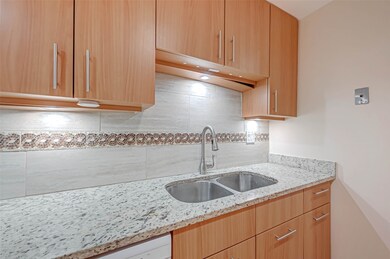 The Spires unit 401, Houston, TX 77030 - photo 6