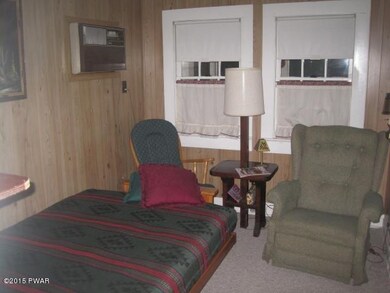 153 Old Route 402, Hawley, PA 18428 - photo 5