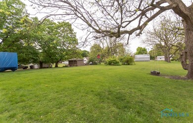 411 Krotzer Ave, Luckey, OH 43443 - photo 3