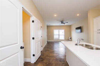 406 W Matthews Ave, Jonesboro, AR 72401 - photo 7