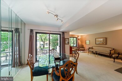 602 Hanover Ct, Chesterbrook, PA 19087 - photo 4