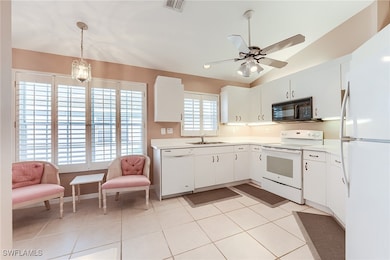 3775 Fieldstone Blvd unit 104, Naples, FL 34109 - photo 4