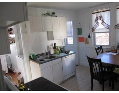 547 Hyde Park Ave unit 3, Roslindale, MA 02131 - photo 5