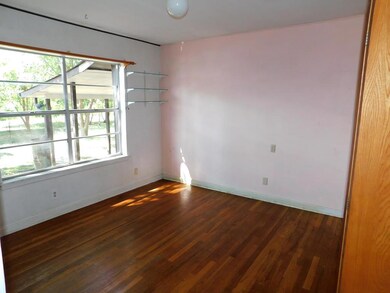 133 Barons St, Fredericksburg, TX 78624 - photo 6