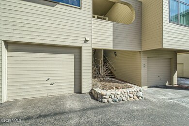 One car garage