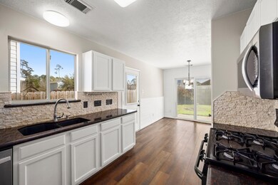 7207 Cool Springs Ct, Magnolia, TX 77354 - photo 4