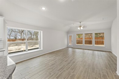 236 Rosemary Dr, Azle, TX 76020 - photo 6