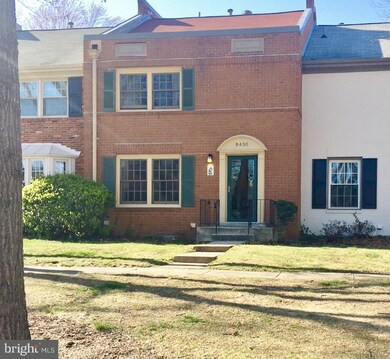 8430 Grenoble Ct, Springfield, VA 22152 - photo 3