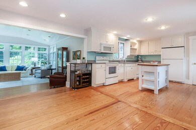 10 Pucker Brush Way, Marion, MA 02738 - photo 6