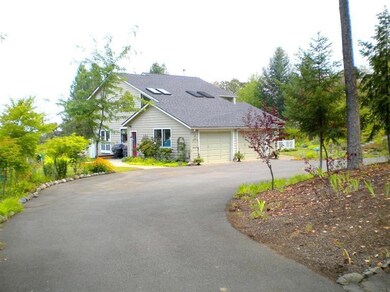 325 Pair A Dice Ranch Rd, Jacksonville, OR 97530 - photo 5