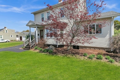 83 Derryfield Ave, Springfield, MA 01118 - photo 2