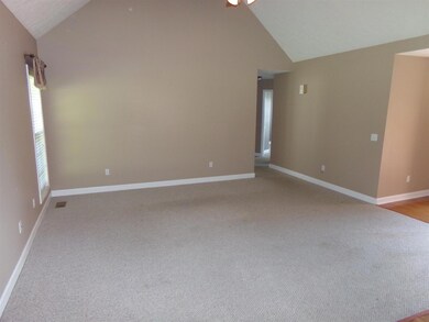 114 Brooklyn Cir, Shelbyville, TN 37160 - photo 4