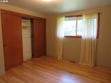 Bedroom, Primary