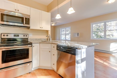 51 Warner St, Groton, CT 06340 - photo 4