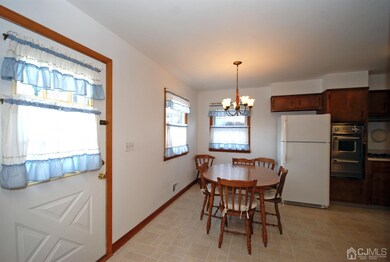 48 Delaware Ave, Middlesex, NJ 08846 - photo 5