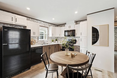 Actual Layout May Differ