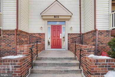 802 Stratford Way unit J, Frederick, MD 21701 - photo 4