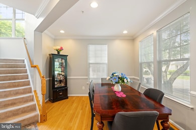 14348 Sharpshinned Dr, Gainesville, VA 20155 - photo 4